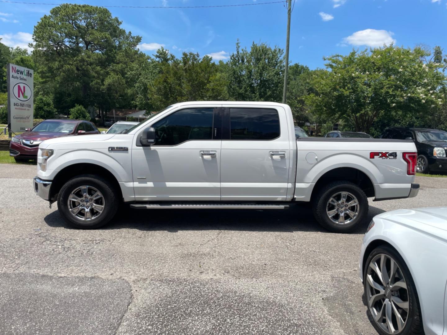 2016 WHITE FORD F-150 XLt (1FTEW1EP1GF) with an 2.7L engine, Automatic transmission, located at 5103 Dorchester Rd., Charleston, SC, 29418-5607, (843) 767-1122, 36.245171, -115.228050 - Photo#3